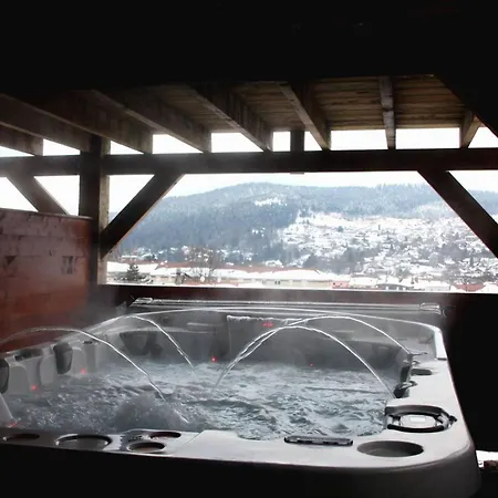 Maison Accueillante Avec Sauna Et Jacuzzi A Hébergement de vacances