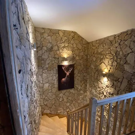 Maison Accueillante Avec Sauna Et Jacuzzi A Hotel 4*